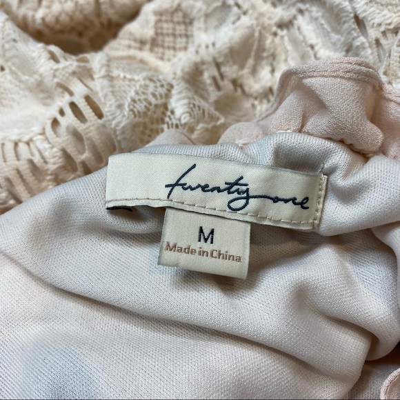 VTG Twenty One Cream Lace Floral Mini Dress Size M - Picture 12 of 14